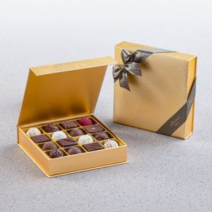 Caja de Regalo de Chocolate Personalizada de Lujo, Caja de Cartón Rígido Vacía con Ventana Transparente y Cierre Magnético para Navidad o Bodas - Product Image 1