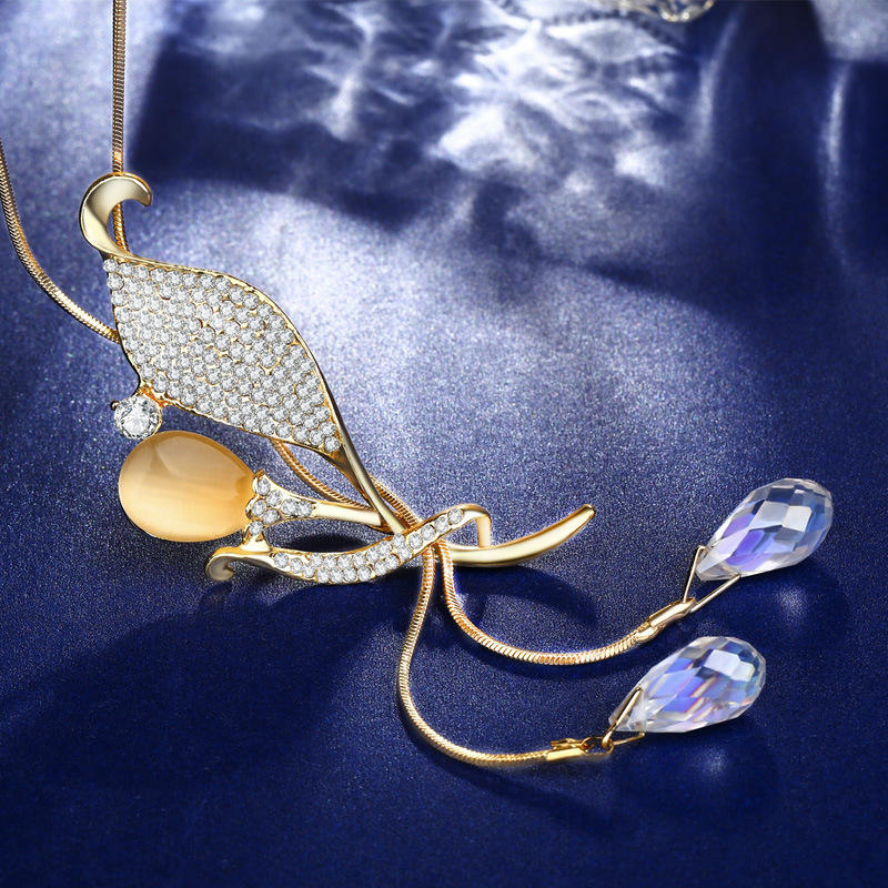 3 fleurs de beauté dorées