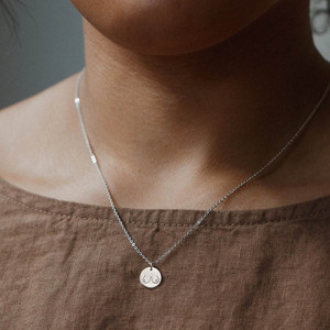 Collar con colgante de pecho y pecho para amamantar, colgante de pecho con pecho y pecho, para concientizar a las mujeres - Product Image 4