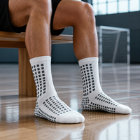 Chaussettes de sport tendance de créateur, chaussettes de compression athlétiques, chaussettes de football antidérapantes avec logo personnalisé pour le fitness et la gym