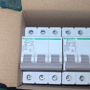 เบรกเกอร์วงจรขนาดเล็ก OSMC32N3C6KG เบรกเกอร์ป้องกันกระแสเกิน เบรกเกอร์ไฟฟ้าแรงดันต่ำ สวิตช์ไฟฟ้า 3 ขั้ว 6A AC - Product Image 1