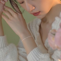 Bracelet en perles de millet en perles d'eau douce naturelles ultra-fines, tissé à la main, minimaliste, haut de gamme, empilable, forme géométrique, 3-4mm, pour femmes