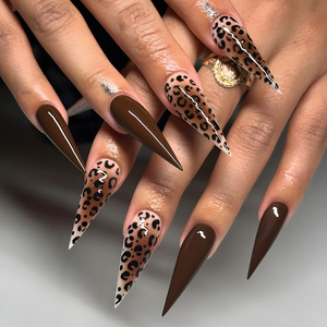 Adhesivo con Patrón de Leopardo en Color Marrón, Especialmente Diseñado para Fijar <span class=keywords><strong>Uñas</strong></span> Finas y Puntiagudas - Product Image 1