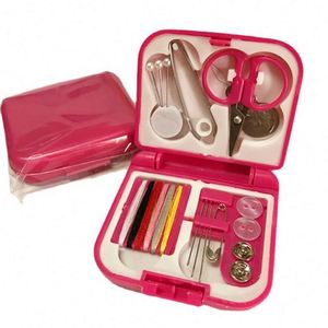 Kit de Costura Portátil Personalizado para Viaje, Mini Estuche con Tijeras, Agujas, Hilo y Botones en Almacenamiento Plegable Compacto - Product Image 4