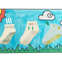 Chaussettes de Pilates antidérapantes personnalisées avec logo pour femmes, chaussettes en coton antidérapantes pour le yoga, la barre, l'entraînement physique