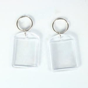 Design moderno stampa personalizzata acrilico bianco <span class=keywords><strong>portachiavi</strong></span> souvenir - Product Image 4