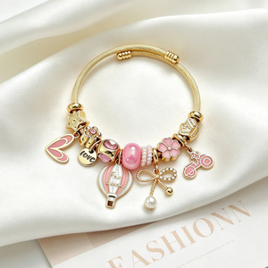 Bracelet en acier inoxydable plaqué or, étanche, en forme de montgolfière, tendance TikTok, de la marque Fanhua Jewelry - Product Image 4