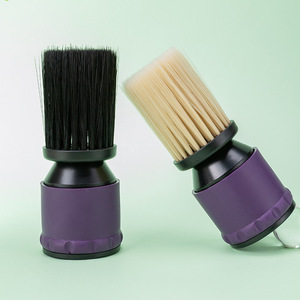 Cepillo de limpieza para cortapelos Playboy, púas suaves moradas, calidad profesional para cortapelos y fibras - Product Image 1