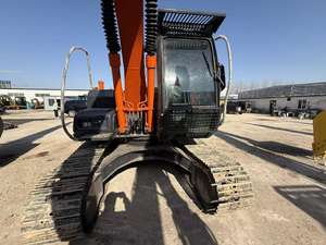 Excavadora de Orugas Hitachi ZX120, 12 Toneladas, Rendimiento Potente, Bajo Consumo de Combustible, Apta para Múltiples Condiciones de Trabajo - Product Image 3