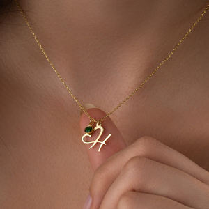 عقد نسائي صغير من الفولاذ المقاوم للصدأ مع قلب مع حجر الميلاد عقد نسائي مع قلادة مطلية بحروف من الذهب عيار 18 - Product Image 2