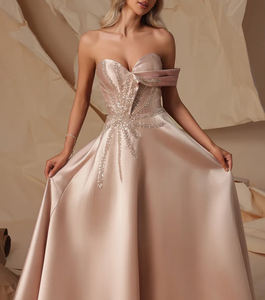 فستان سهرة فاخر للنساء من الساتان بتصميم مكشوف الكتفين مع تطريز بالترتر والخرز على شكل حرف A طويل للحفلات الرسمية صديق للبيئة - Product Image 4