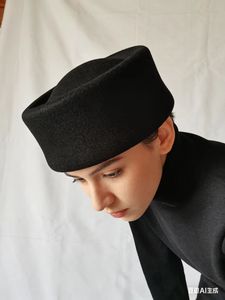 Nouveau Chapeau Vintage Uni Sans Bord pour Automne Hiver 2026, Style Français Hepburn en Fausse Laine, Casquette Béret - Product Image 5