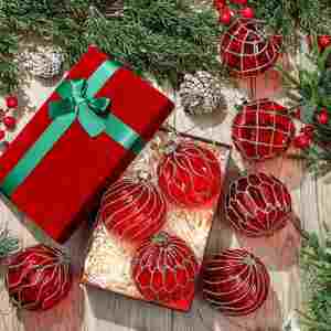 Luxury Handmade High Quality Glass <b>Christmas</b> Tree Balls 8cm - Product Image 4