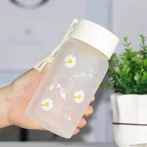 450毫升牛奶果汁可爱带盖水瓶小雏菊哑光便携式透明水杯玻璃瓶