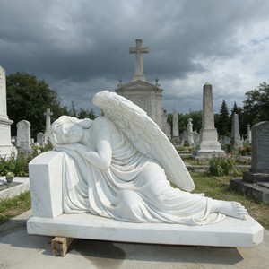 Estatua de Ángel Triste Recostado de Tamaño Real para Cementerio, Lápida de Piedra Natural para Exteriores - Product Image 3