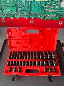 Oferta Especial OEM HARDLAND TLS-095 Juego de 35 Piezas de Llaves de Impacto Neumáticas de 1/2 Pulgada, Acero Cr-V con Recubrimiento de Fosfato Negro, en Estuche Resistente - Product Image 3