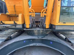 Excavatrice Hyundai R300LC-9 d'occasion à bas prix, pelle sur chenilles d'occasion en bon état, équipement de construction robuste à vendre - Product Image 3