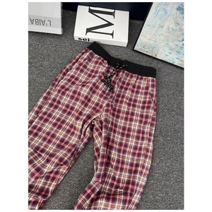 <span class=keywords><strong>Pantalon</strong></span> pour <span class=keywords><strong>homme</strong></span>, style rétro américain, à carreaux rouges, plissé, bicolore, coupe droite avec ourlet légèrement évasé - Product Image 3