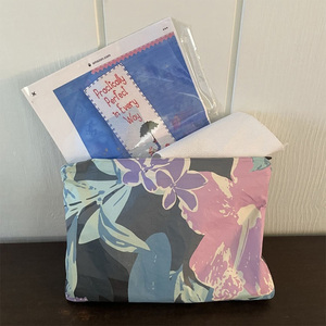 Pochette per Cosmetici Riusabile e Impermeabile in Tyvek Stile Hawaiano per Bikini e Costumi da Bagno Borsa Aloha in Carta Dupont Tyvek Personalizzata per la Spiaggia - Product Image 6