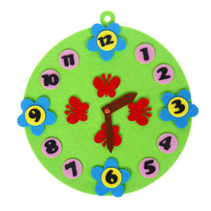 Jouets d'horloge de livre en tissu feutre pour enfants à bas prix directs d'usine - Product Image 1