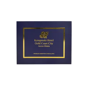 Özel Logo baskılı doğum günü noel partisi kitap şekli çikolata paketleme karton kutu plastik tepsi bölücü ile