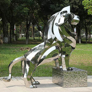 Индивидуальная геометрическая абстрактная скульптура большого льва для улицы, декоративная полированная статуя льва из нержавеющей стали для газона - Product Image 1