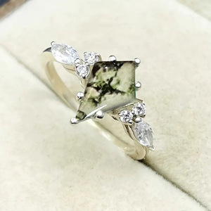 Anello da donna in stile cinese con forme geometriche irregolari, micro incastonatura con pietre naturali, gioiello di moda di nicchia. - Product Image 3