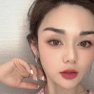 Boucles d'oreilles pendantes minimalistes en cuivre plaqué or blanc, style français, polyvalentes, simples et élégantes pour tous les jours - Product Image 4