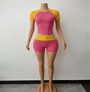 Ensemble décontracté 2 pièces Y2K pour femme : Haut bustier et short taille haute – Tenue de détente personnalisable avec logo – Streetwear en coton et élasthanne - Product Image 5