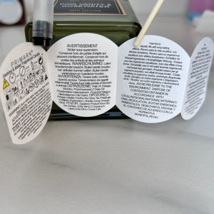 Autocollant de logo multicouche personnalisé adhésif étiquettes de révélation de pelage en <span class=keywords><strong>vinyle</strong></span> <span class=keywords><strong>expansé</strong></span> - Product Image 1