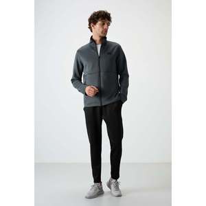 Ensemble de survêtement Air Jones Bran pour homme en tissu scuba vert forêt et noir - Vêtements de sport en polyester pour un style de vie actif - Product Image 1