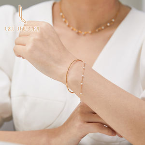 2025 popolare donna 18K oro reale braccialetto di <span class=keywords><strong>perle</strong></span> d'acqua dolce con catena a maglie elastica Design unico stile artistico per il regalo del partito - Product Image 5