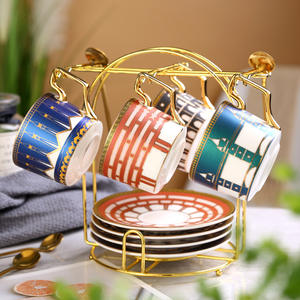 Ensemble de tasses à <span class=keywords><strong>café</strong></span> et à thé en porcelaine de style européen de luxe moderne Soucoupe exquise Capacité de 250ml écologique-Ventes directes d'usine - Product Image 1