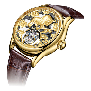Montre pour homme personnalisable en or 3D avec diamants véritables, saphir synthétique et tourbillon - Product Image 3