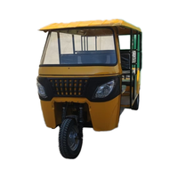 Rickshaw à trois roues ouvert pour passagers et taxi, avec moteur de 200 cm³, propulsion motorisée à essence, Tuk Tuk à essence