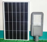 Lampadaire solaire Sunwe 6m-10m 200w 300w 400w 500w IP65 6000K Lumière du jour 8000 Lumens pour Jardin, Aménagement Paysager et Utilisation Routière