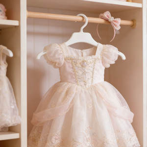 ไม้แขวนเสื้อขายส่งขนาด 25 ซม. ไม้แขวนเสื้อพลาสติกอเนกประสงค์ เป็นมิตรกับสิ่งแวดล้อม สำหรับแขวนเสื้อผ้าเด็กและทารก สามารถปรับแต่งได้ - Product Image 5