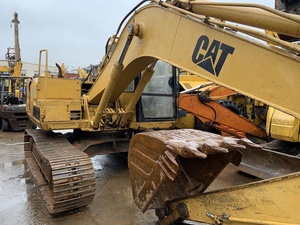 Excavatrice sur chenilles Caterpillar E120B d'occasion en bon état, modèle 2023, faible nombre d'heures de travail, moteur, pompe, hydraulique, stabilité, 12 tonnes - Product Image 5