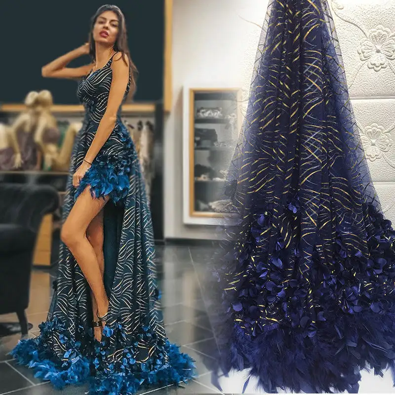 Vente chaude pure robe de fleurs à la main plume ligne maille doré artisanat robe de mariée tissu