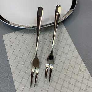 Forchetta da frutta in acciaio inossidabile 304 in stile Ins, torta di lusso leggera per la casa e l'hotel, Dessert, forchetta per frittelle e bastoncini di frutta Set da tavola - Product Image 4