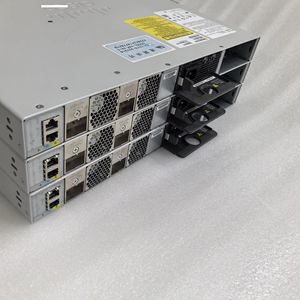 สวิตช์ C9200L-48P-4X-E กิกะบิต 48 พอร์ต PoE+ ข้อมูล 4x10g อัปลิงค์  ซีรีส์ Catalyst 9200 รองรับเลเยอร์ 3 - Product Image 3