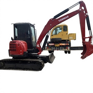 Mini-excavatrice Yanmar de 5,5 tonnes, rouge, sur chenilles, avec cabine, moteur Cummins, roulement - Product Image 1