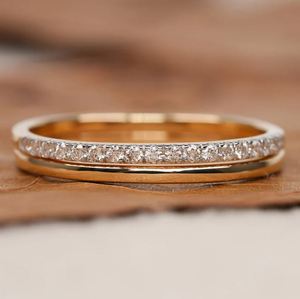 Anillo Apilable de Lujo Eternity de Oro Liso con Moissanita Tallada en Plata de Ley 925 Bañada en Oro para Compromiso, Boda o Aniversario - Product Image 2