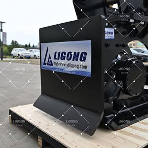 Compacteur vibrant hydraulique, ce qui en fait un outil essentiel pour des projets tels que les travaux routiers, les ponts et les fondations. - Product Image 6