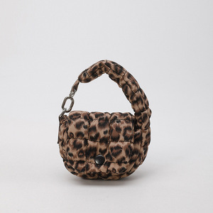 Hot Sale Small Mini Cute Coin Purse Quilted Puffy Lipstick Makeup Storage Bag Women Creative Puffer Keychain Bag for Handbag - Product Image 5