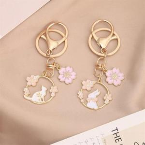 Cadeaux mignons pour femmes filles lapin Sakura porte-clés lapin émail métal porte-clés en alliage de zinc Kawaii japon fleur lune - Product Image 4