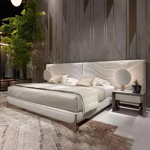 豪华卧室家具现代软垫皮革意大利床，带加长床头板特大白色皮床