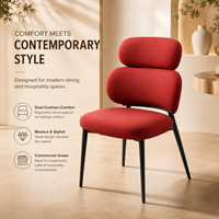 Chaise de salle à manger rouge audacieuse avec dossier à double coussin et pieds en métal - Siège ergonomique et confortable pour la maison, le restaurant, l'hôtel