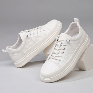 Zapatillas bajas transpirables huecas de color blanco sólido, informales, para skate, antideslizantes, con suela plana gruesa, fáciles de llevar, para uso diario en la calle. - Product Image 2
