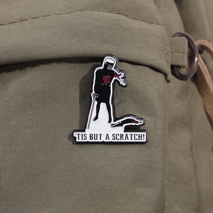 Épinglette en émail « This but a Scratch » Chevalier Noir, broche, badge de revers, bijou, cadeau pour amis, fans, vente en gros - Product Image 3